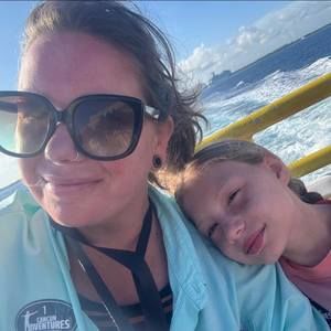 Meet your Posher, Farrah